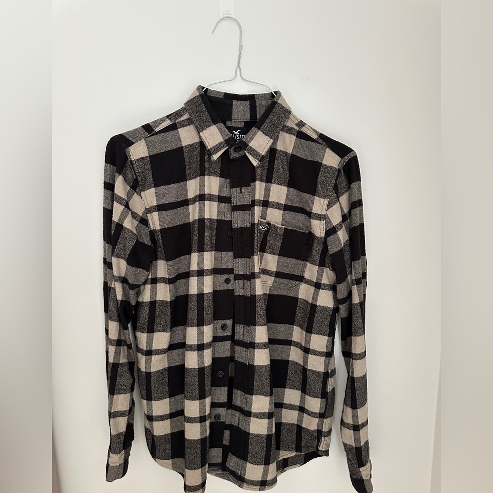 Hollister Men’s black & tan Plaid Flannel Shirt - Size Small
